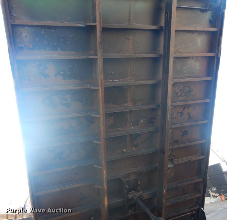 image for item HV9607 2007 GMC C5500  dump truck