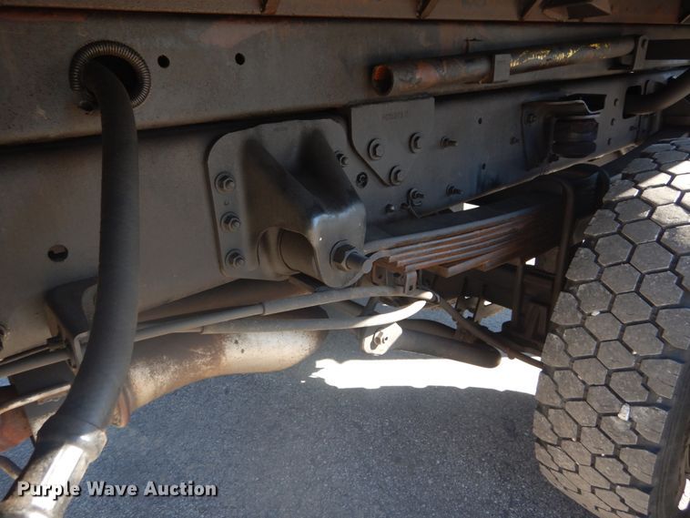 image for item HV9607 2007 GMC C5500  dump truck