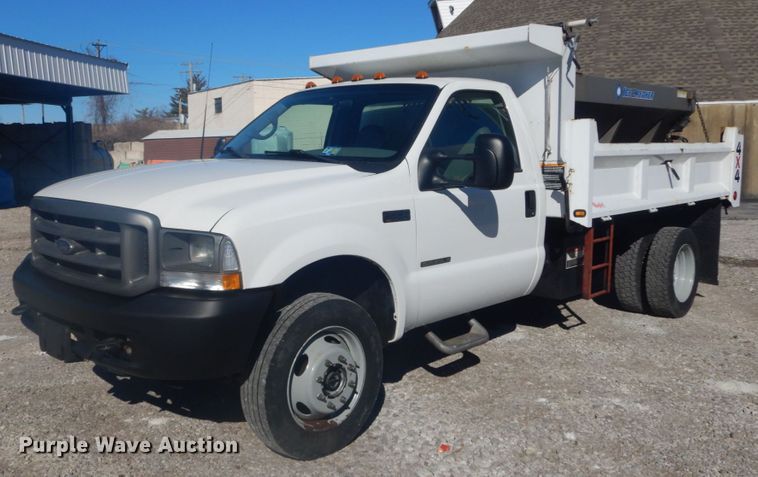 image for item HV9608 2002 Ford F550  dump truck