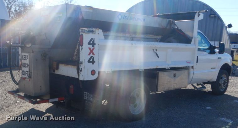 image for item HV9608 2002 Ford F550  dump truck