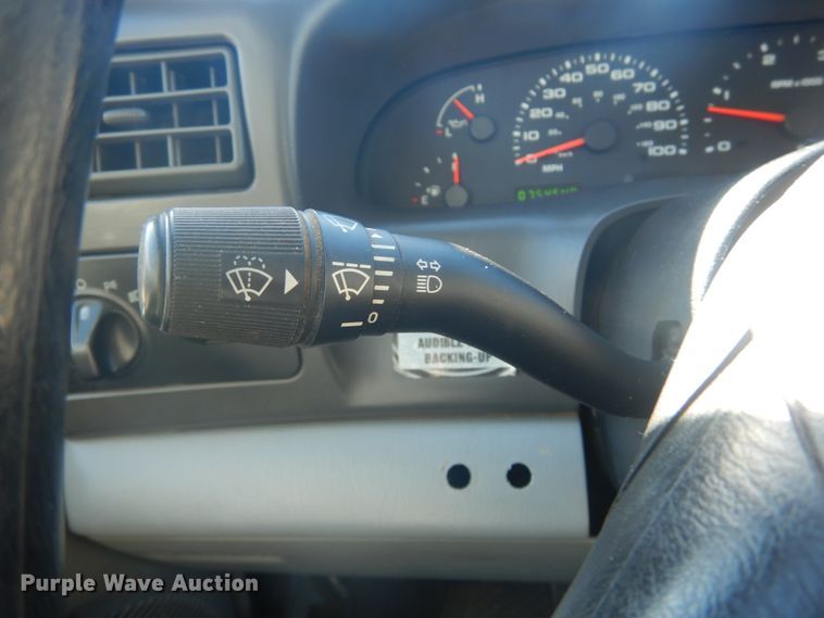 image for item HV9608 2002 Ford F550  dump truck