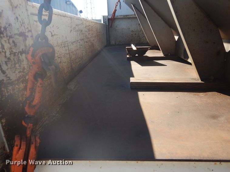 image for item HV9608 2002 Ford F550  dump truck