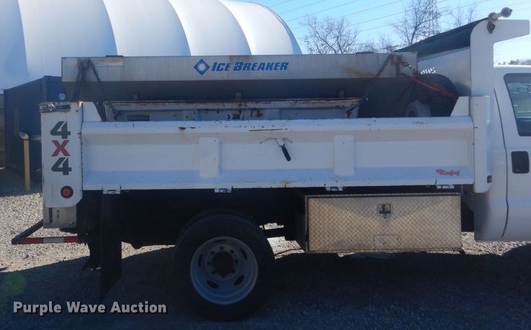 image for item HV9608 2002 Ford F550  dump truck