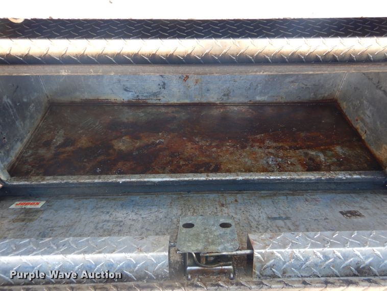 image for item HV9608 2002 Ford F550  dump truck