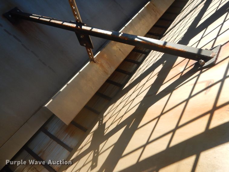 image for item HV9608 2002 Ford F550  dump truck