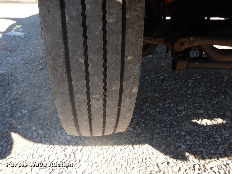 image for item HV9608 2002 Ford F550  dump truck