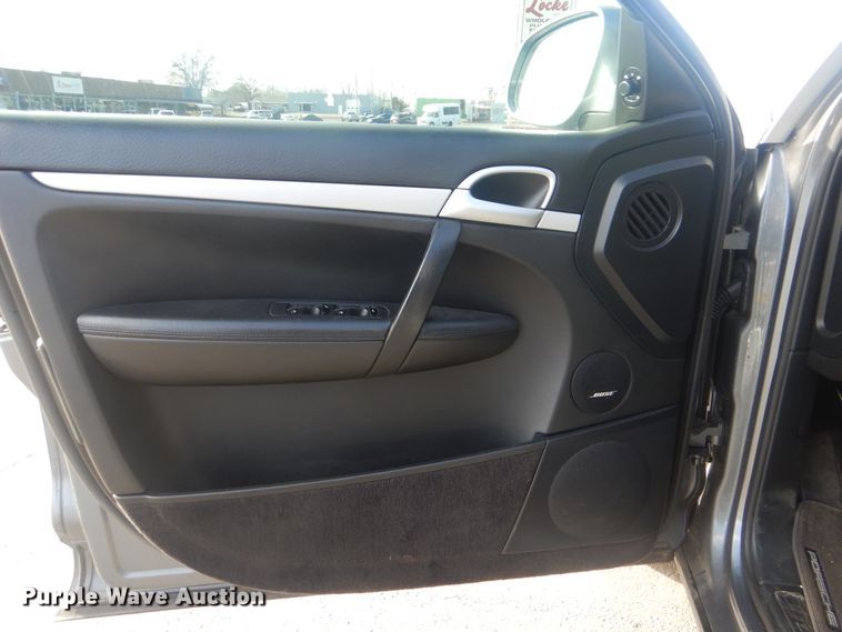 image for item HW9772 2006 Porsche Cayenne S  SUV