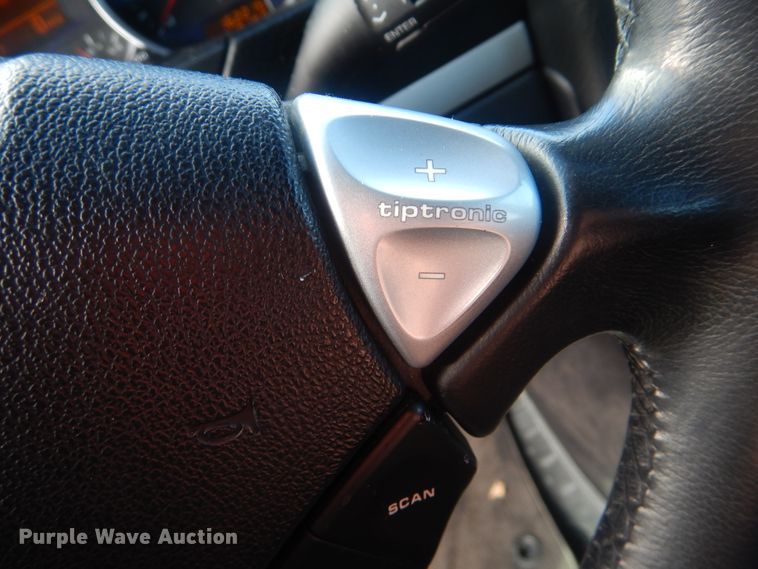 image for item HW9772 2006 Porsche Cayenne S  SUV