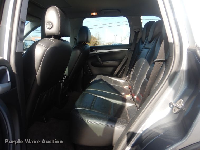 image for item HW9772 2006 Porsche Cayenne S  SUV