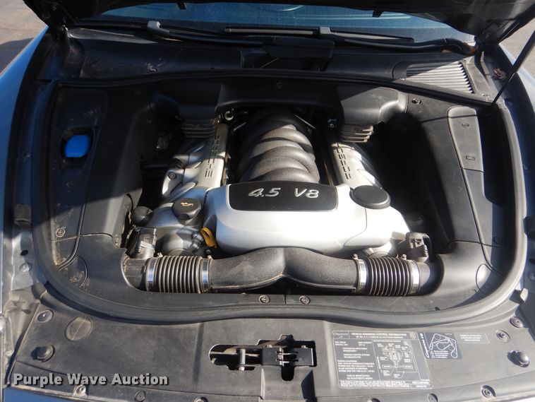 image for item HW9772 2006 Porsche Cayenne S  SUV