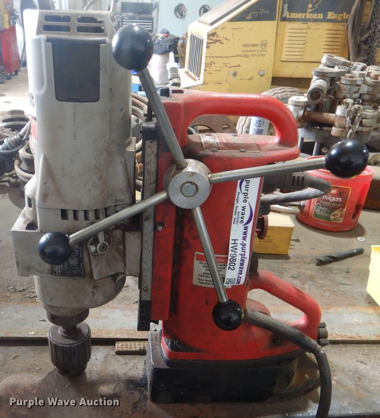 image for item HW9802 Milwaukee 4203  electromagnetic drill press