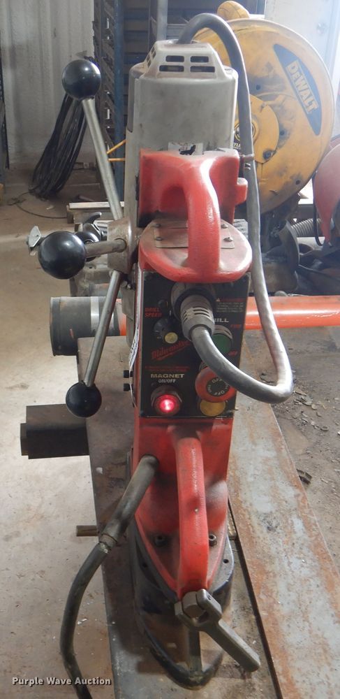image for item HW9802 Milwaukee 4203  electromagnetic drill press