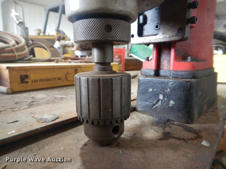 image for item HW9802 Milwaukee 4203  electromagnetic drill press