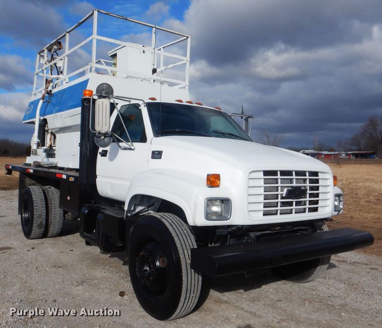 image for item HX9093 1999 Chevrolet C7500  hydroseeder truck