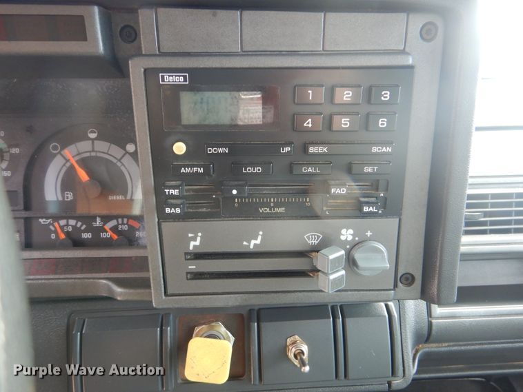 image for item HX9093 1999 Chevrolet C7500  hydroseeder truck