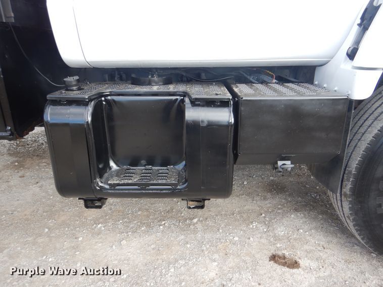 image for item HX9093 1999 Chevrolet C7500  hydroseeder truck