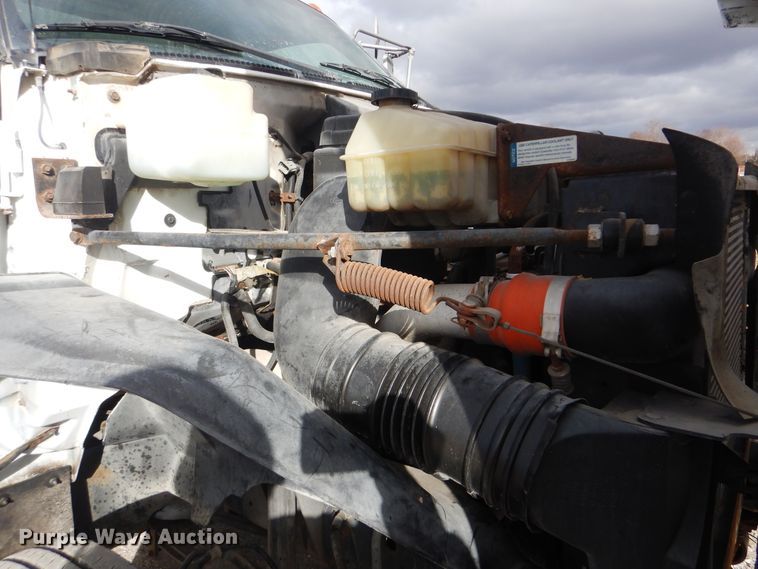 image for item HX9093 1999 Chevrolet C7500  hydroseeder truck