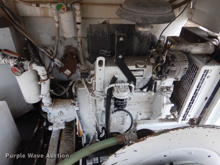 image for item HX9093 1999 Chevrolet C7500  hydroseeder truck