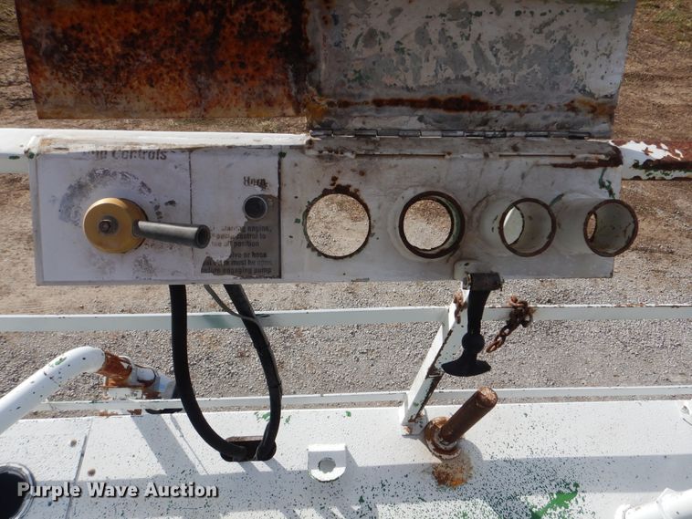 image for item HX9093 1999 Chevrolet C7500  hydroseeder truck