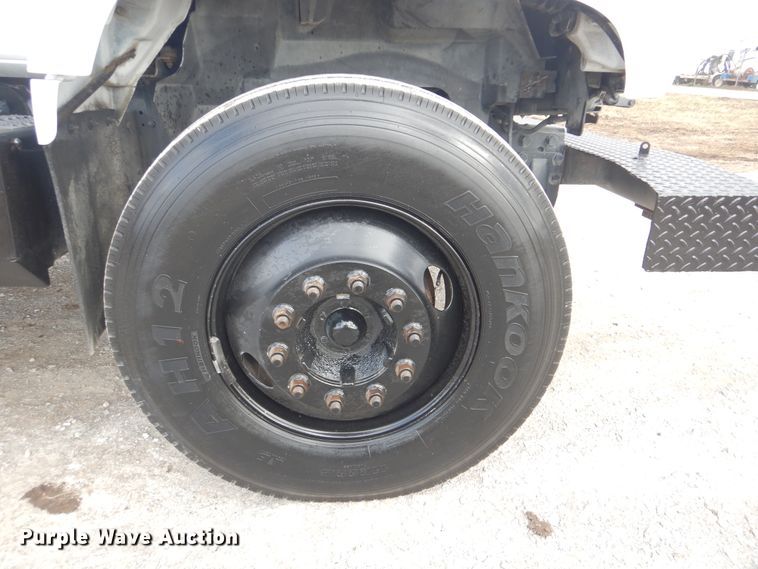 image for item HX9093 1999 Chevrolet C7500  hydroseeder truck