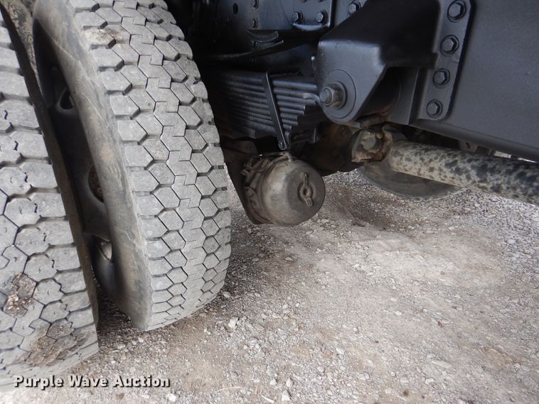 image for item HX9093 1999 Chevrolet C7500  hydroseeder truck