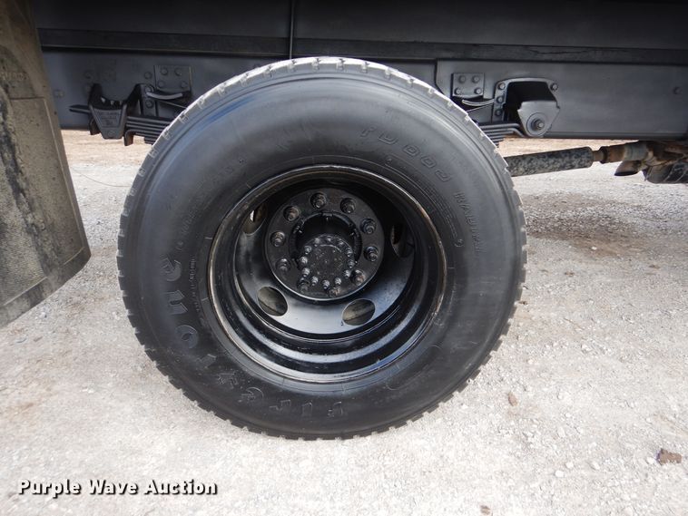 image for item HX9093 1999 Chevrolet C7500  hydroseeder truck