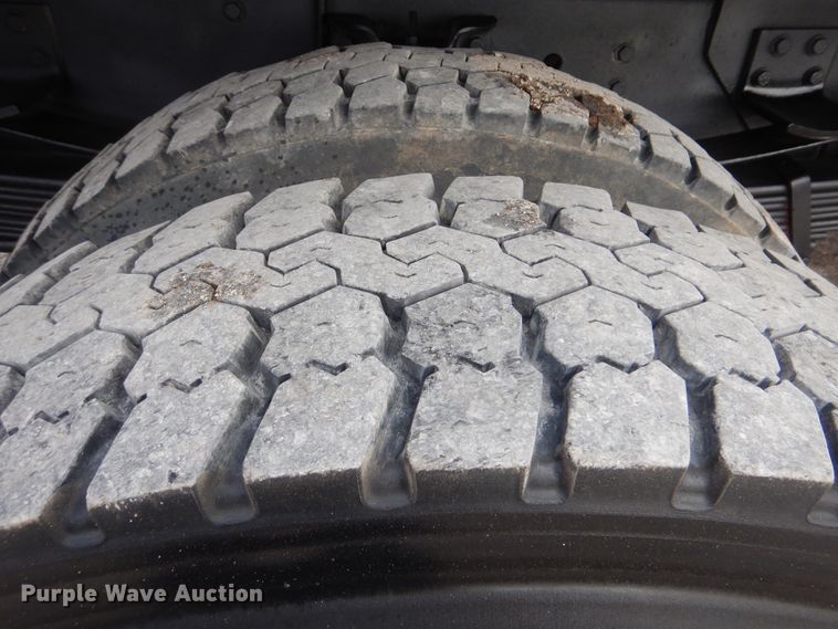 image for item HX9093 1999 Chevrolet C7500  hydroseeder truck