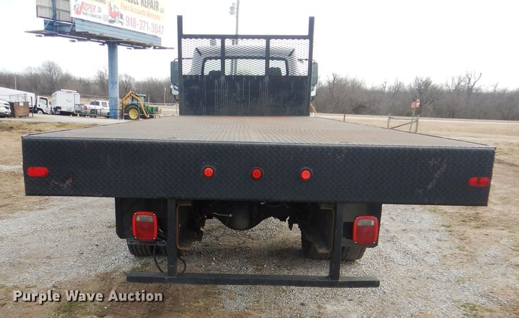 image for item HX9102 2013 Freightliner M2 106  flatbed truck