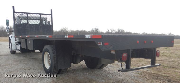 image for item HX9102 2013 Freightliner M2 106  flatbed truck