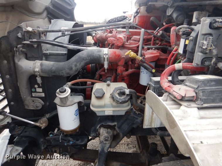 image for item HX9102 2013 Freightliner M2 106  flatbed truck