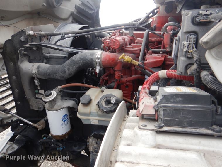 image for item HX9102 2013 Freightliner M2 106  flatbed truck