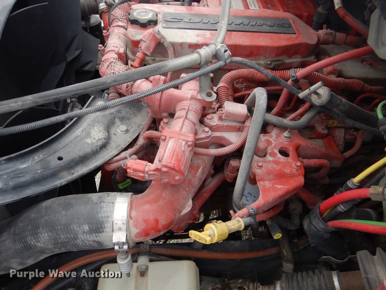 image for item HX9102 2013 Freightliner M2 106  flatbed truck