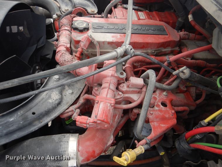 image for item HX9102 2013 Freightliner M2 106  flatbed truck