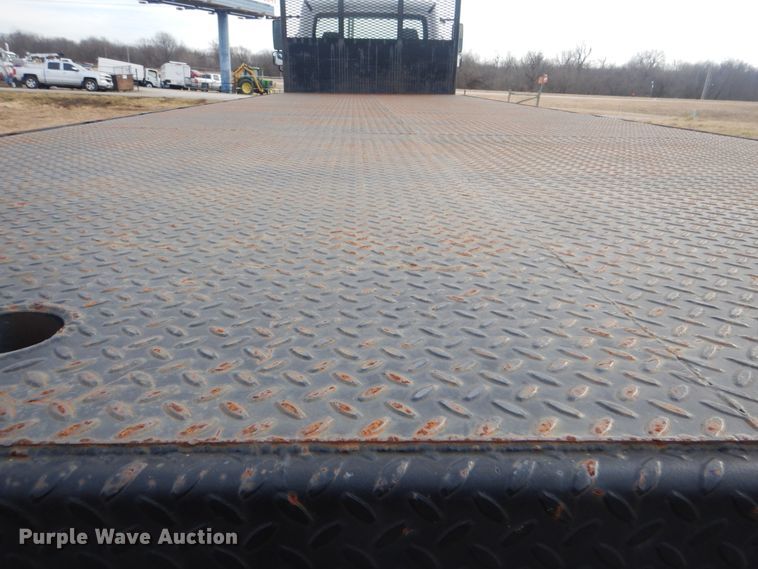 image for item HX9102 2013 Freightliner M2 106  flatbed truck