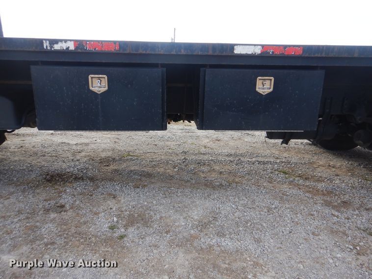 image for item HX9102 2013 Freightliner M2 106  flatbed truck