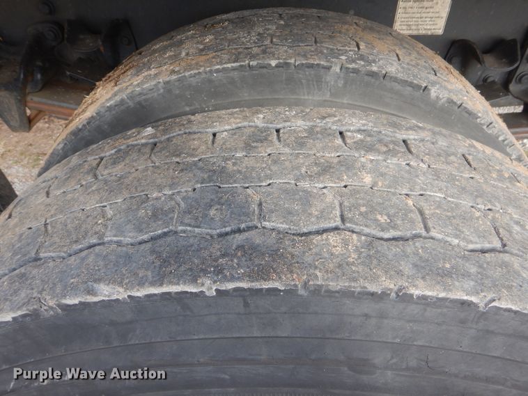 image for item HX9102 2013 Freightliner M2 106  flatbed truck