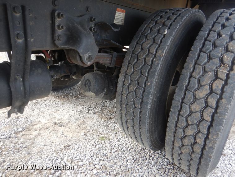 image for item HX9102 2013 Freightliner M2 106  flatbed truck