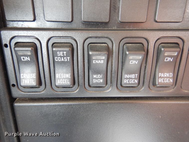 image for item HX9118 2008 International CE school  bus