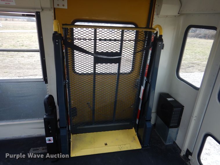 image for item HX9118 2008 International CE school  bus