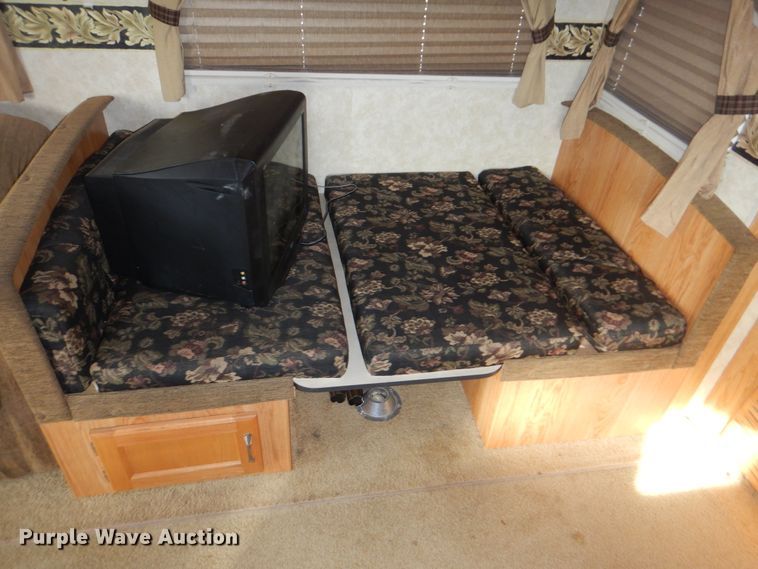 image for item HX9124 2006 Holiday Rambler Savoy LX  camper