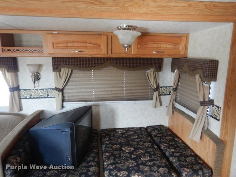 image for item HX9124 2006 Holiday Rambler Savoy LX  camper