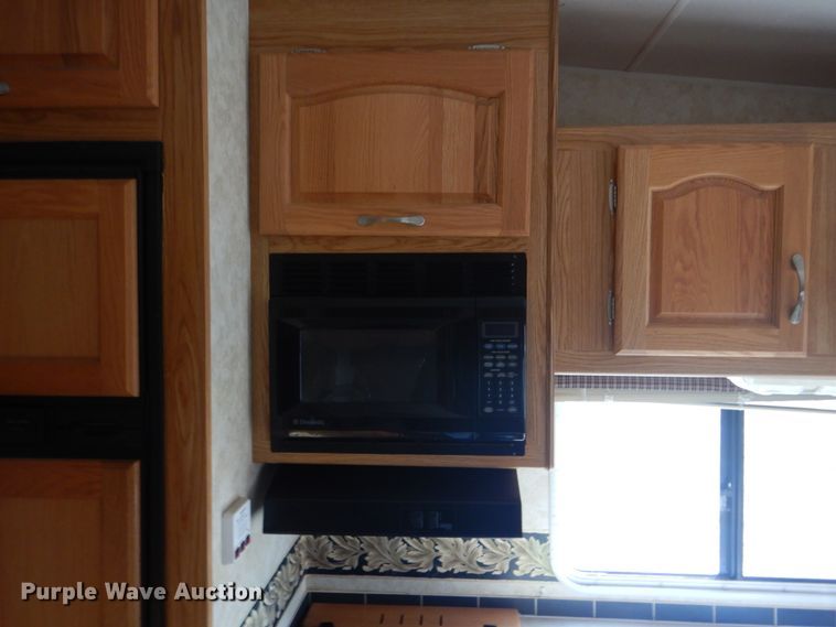 image for item HX9124 2006 Holiday Rambler Savoy LX  camper