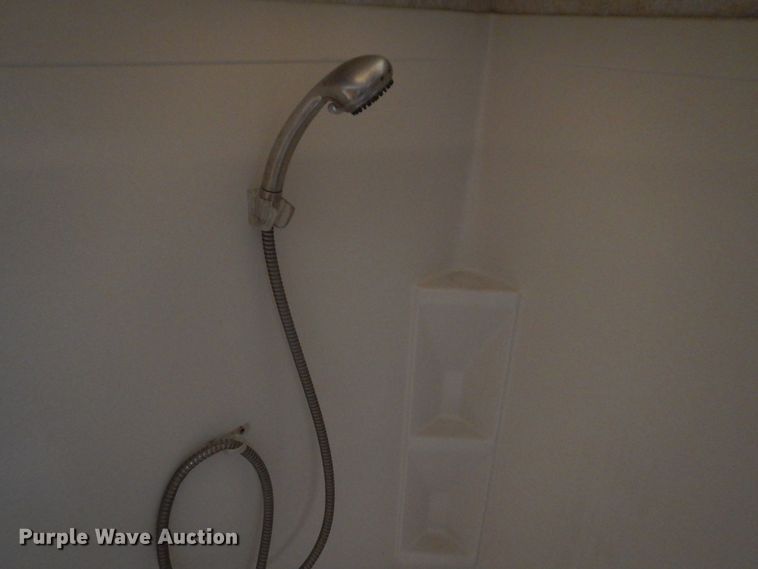 image for item HX9124 2006 Holiday Rambler Savoy LX  camper