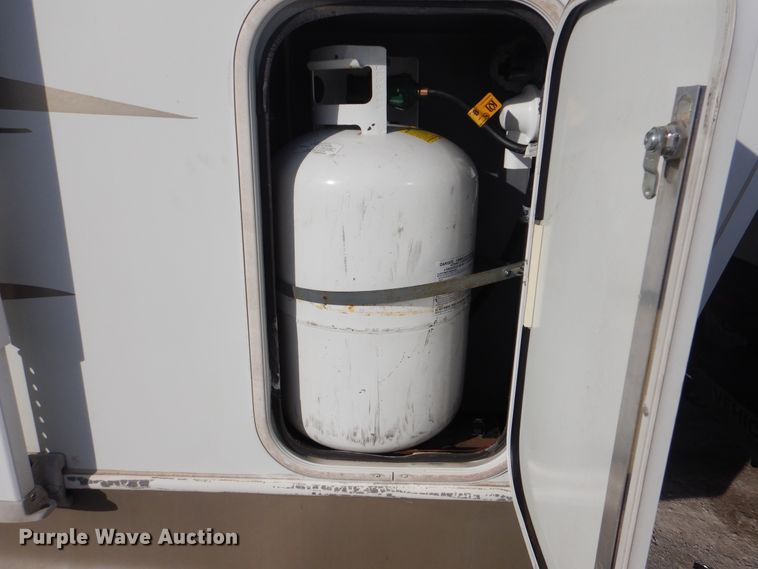 image for item HX9124 2006 Holiday Rambler Savoy LX  camper