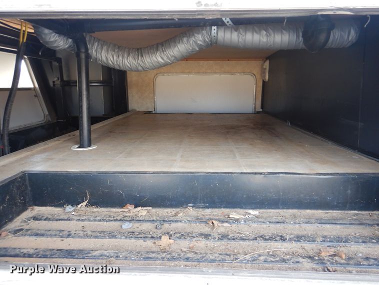 image for item HX9124 2006 Holiday Rambler Savoy LX  camper