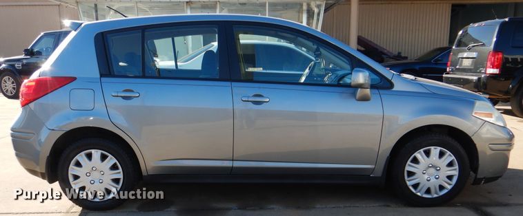 image for item HY9970 2009 Nissan Versa