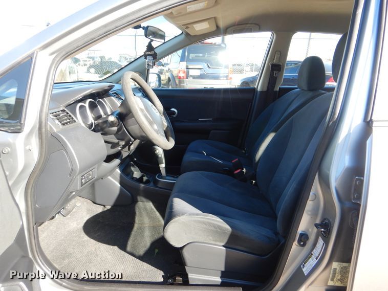image for item HY9970 2009 Nissan Versa