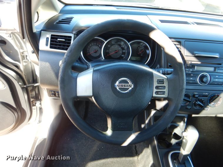image for item HY9970 2009 Nissan Versa