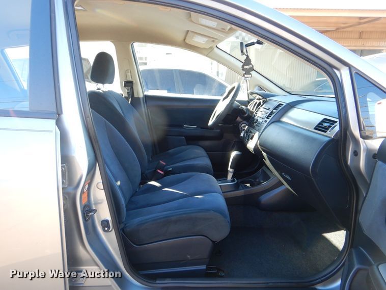 image for item HY9970 2009 Nissan Versa