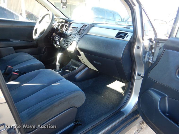 image for item HY9970 2009 Nissan Versa